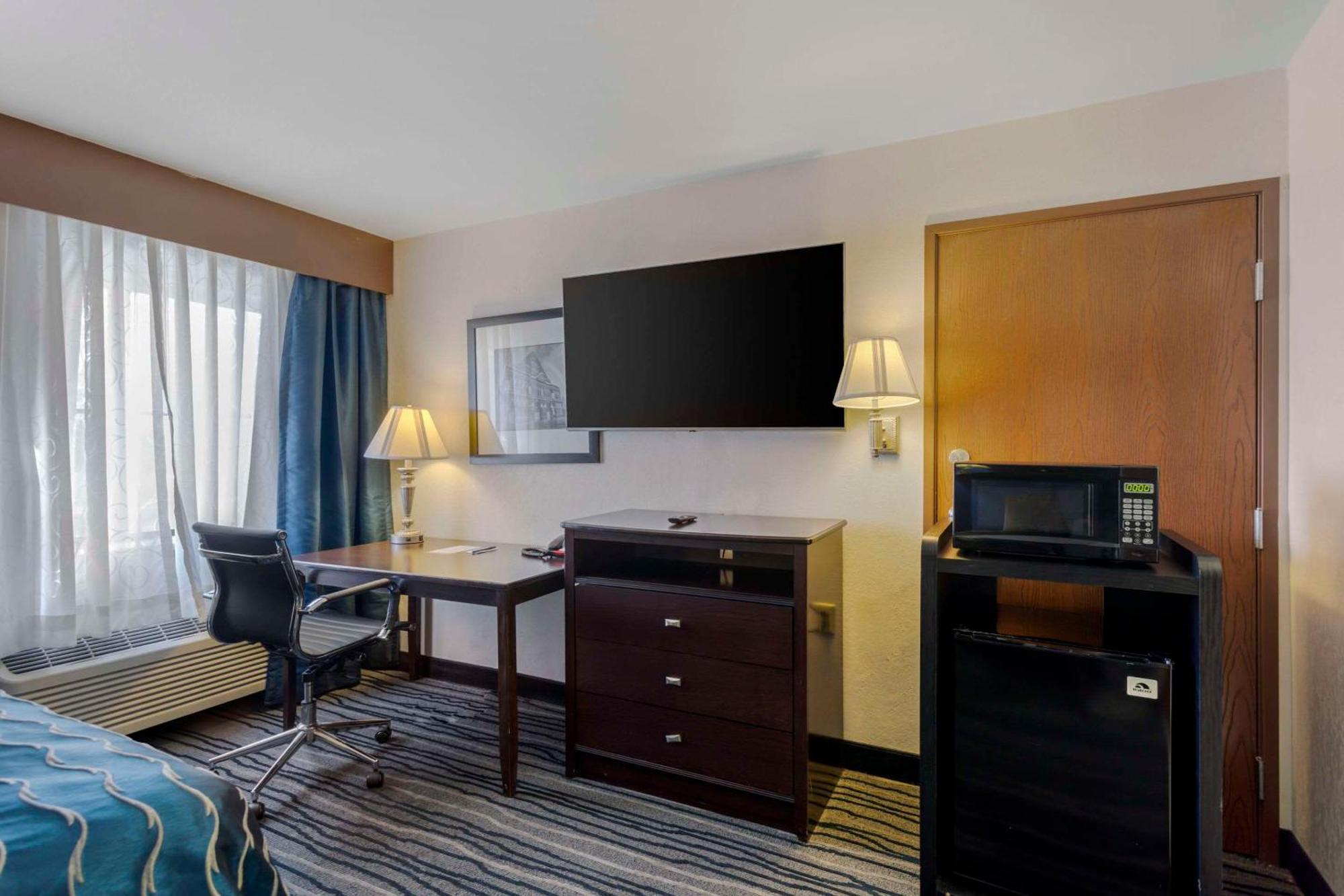 Comfort Inn & Suites Брентвуд Экстерьер фото